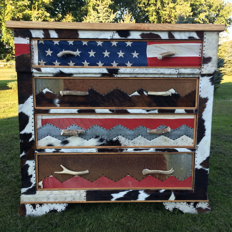 flag dresser